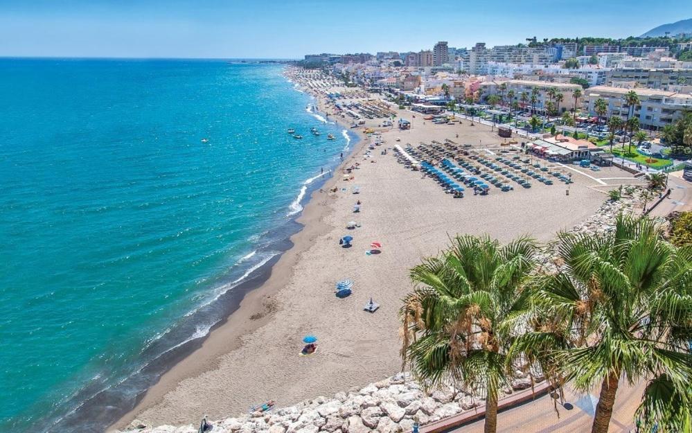 Apartamento 150 Metros De La Playa 托雷莫利诺斯 外观 照片